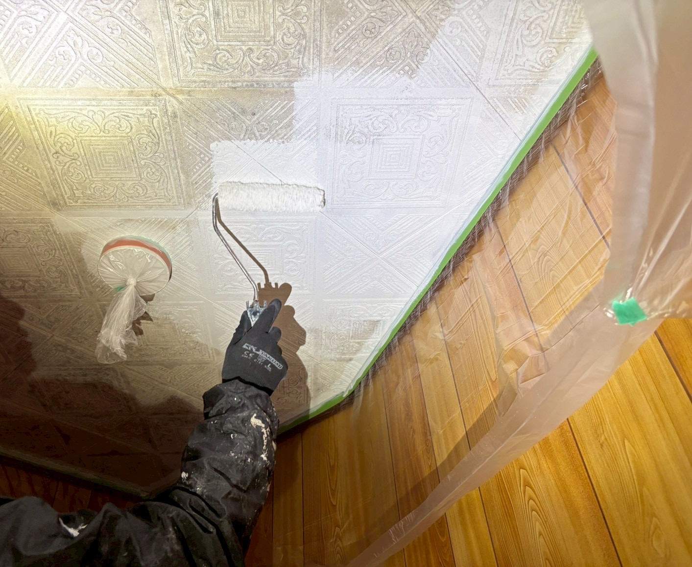 🏠貸家の天井塗装工事が完了しました｜福島市・伊達市の塗装なら株式会社美建✨ 03