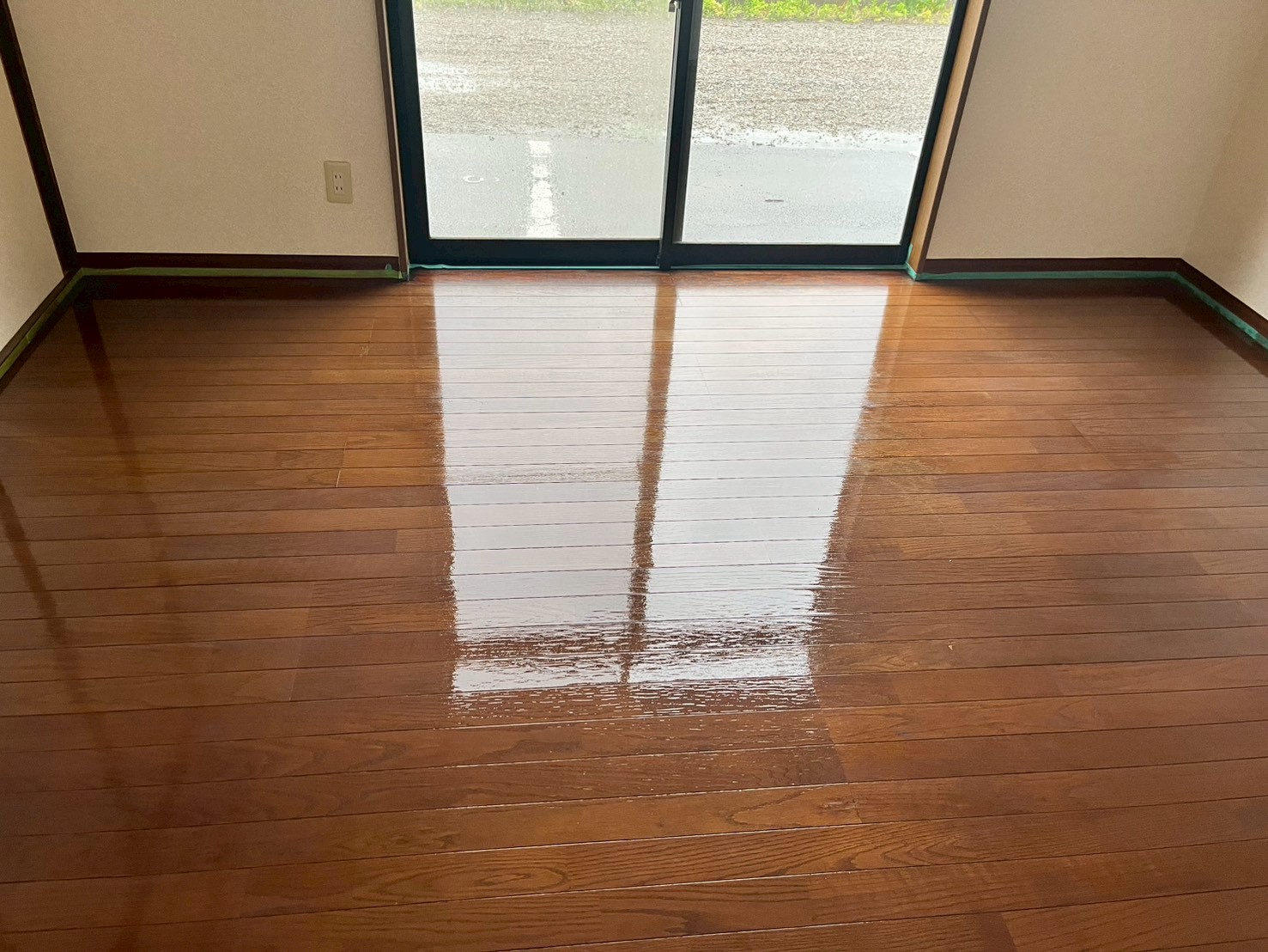 🏢伊達市K様アパート 内装床塗装工事が完了しました✨|床の汚れ・カビ・経年劣化をしっかり補修しました【伊達市】 07