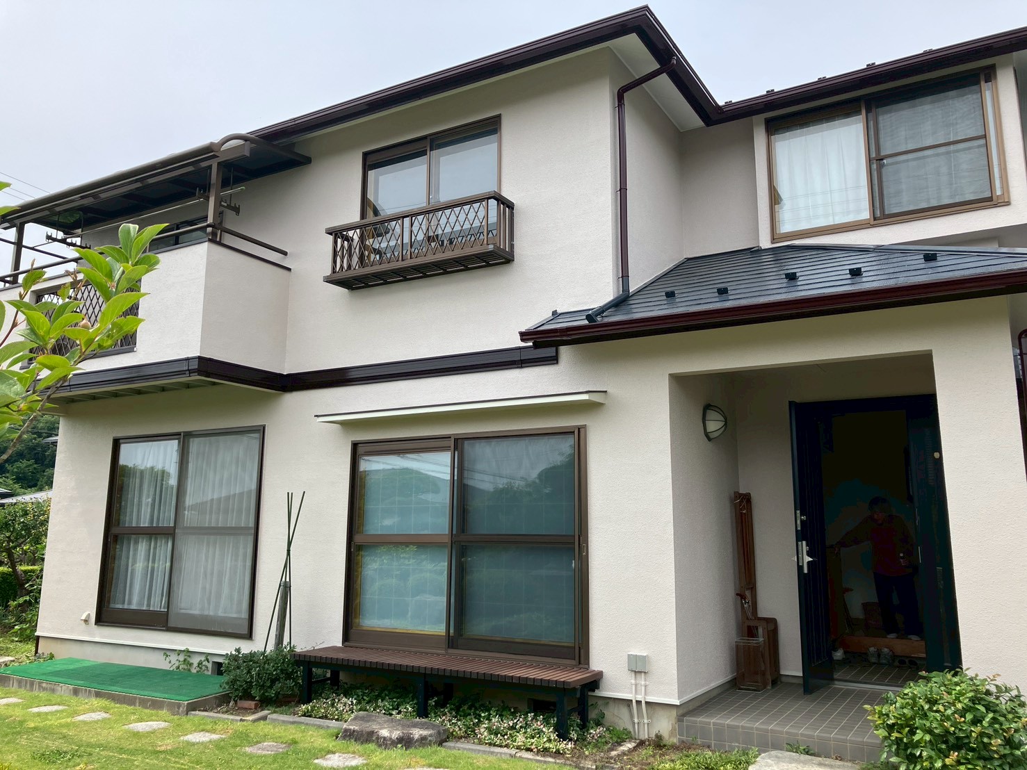 🏠✨【福島市S様邸】外壁塗装工事が完了しました!気になっていたクラック補修跡も美しく仕上がり、お客様にも大変ご満足いただきました😊【福島市|株式会社美建】 09