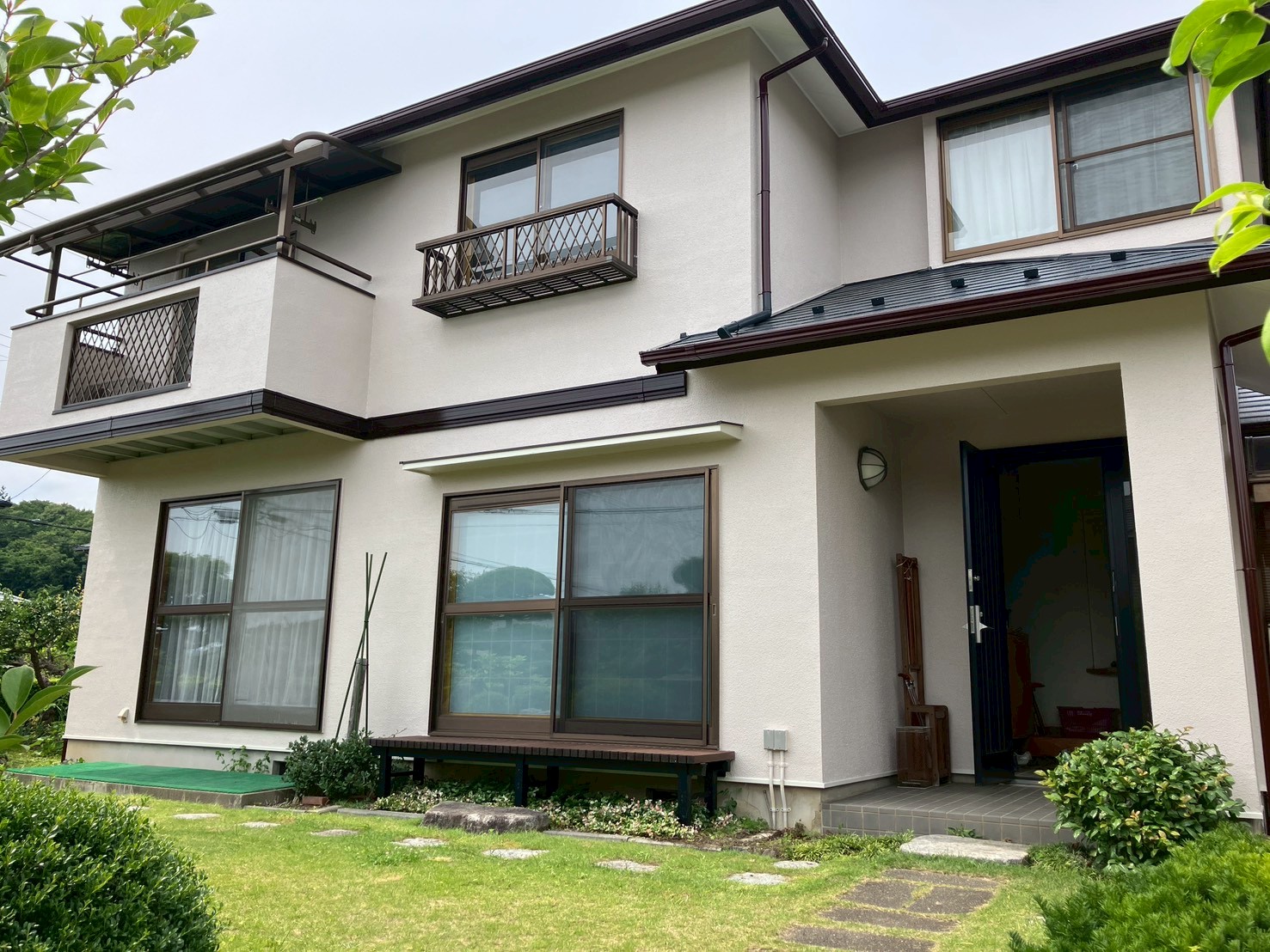 🏠✨【福島市S様邸】外壁塗装工事が完了しました！気になっていたクラック補修跡も美しく仕上がり、お客様にも大変ご満足いただきました😊【福島市｜株式会社美建】