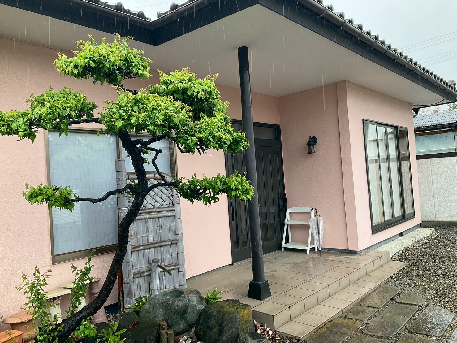 🏠✨【郡山市S様邸】外壁塗装工事が完了しました!ピンク系から爽やかなホワイトへイメージチェンジ【福島市・伊達市・伊達郡・二本松市|株式会社美建】 02