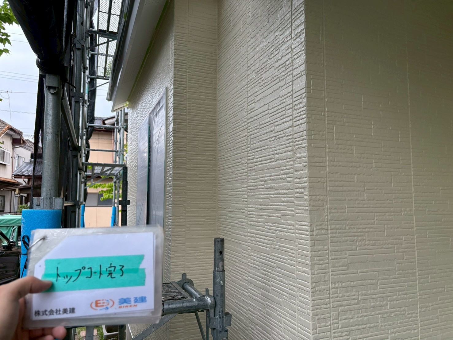 🏠✨【福島市M様邸】屋根・外壁塗装・防水工事・板金工事・電気工事が完了しました!トップコート施工でさらに長持ちする住まいへ✨【福島市・伊達市・伊達郡・二本松市|株式会社美建】 09