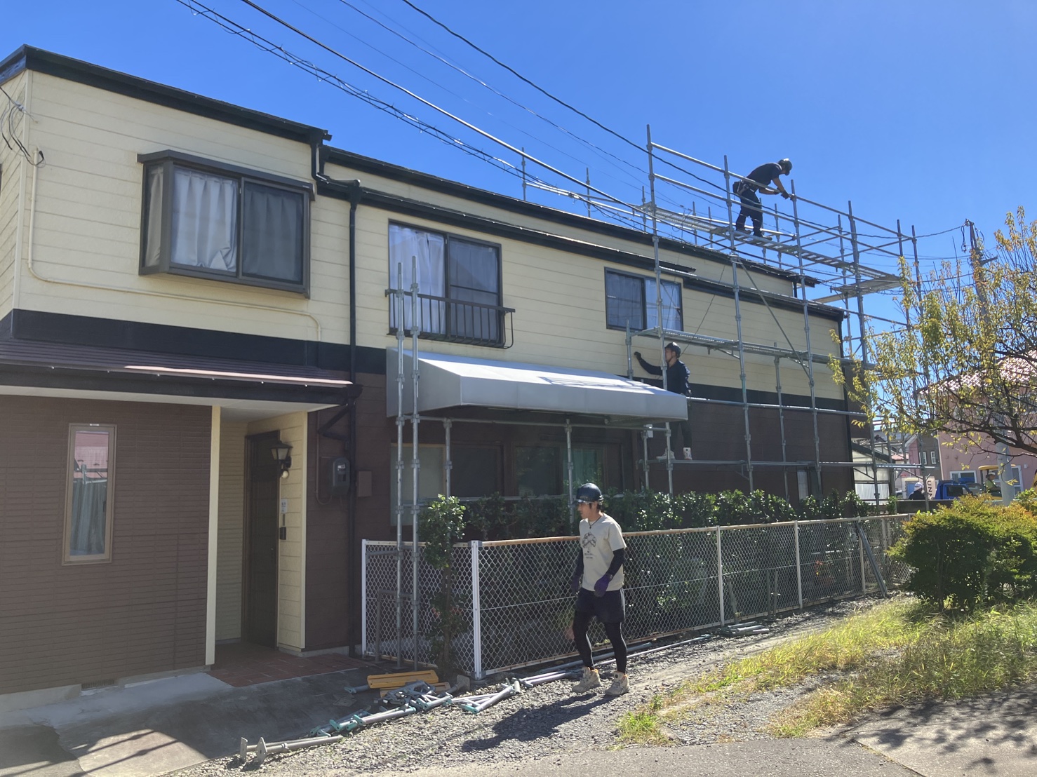 🏠【福島市I様邸】屋根・外壁塗装工事を開始しました!【福島市・伊達市・伊達郡・二本松市】 02